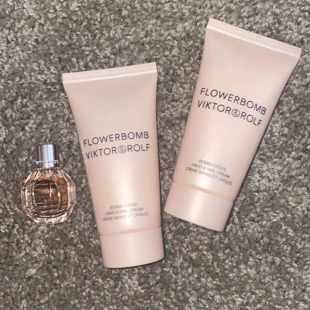 FlowerBomb Viktor&Rokf